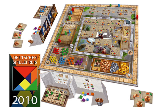 Fresko war auch für das Spiel des Jahres 2010 nominiert. Die Jury schrieb in der Begründung: "Fresko erzählt eine plausible Geschichte und bietet auch mit dem Farbenmischen einen verständlichen Zugang. Wer es anspruchsvoller mag, kann drei Erweiterungen beliebig kombinieren. Fotos: Queen Games/Deutscher Spiele Preis Fresko war auch für das Spiel des Jahres 2010 nominiert. Die Jury schrieb in der Begründung: "Fresko erzählt eine plausible Geschichte und bietet auch mit dem Farbenmischen einen verständlichen Zugang. Wer es anspruchsvoller mag, kann drei Erweiterungen beliebig kombinieren. Fotos: Queen Games/Deutscher Spiele Preis